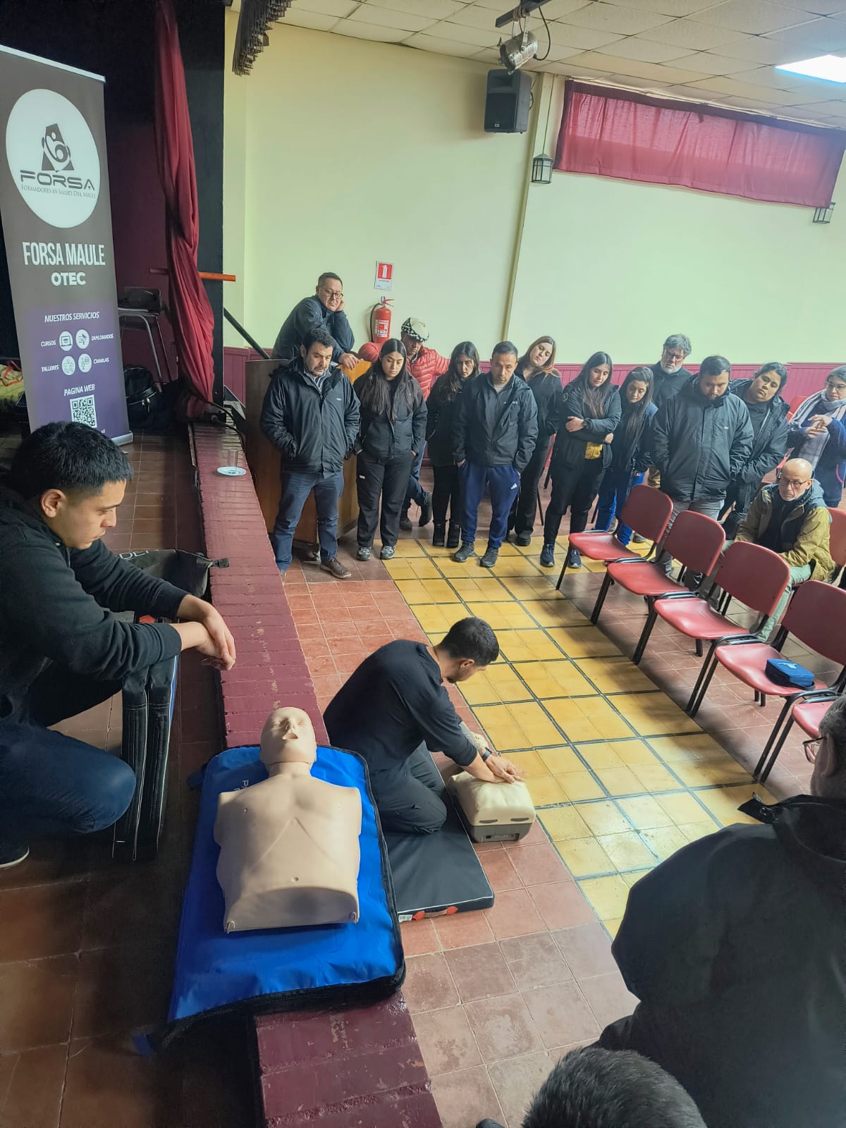 Práctica de RCP en el Liceo Salesianos Talca